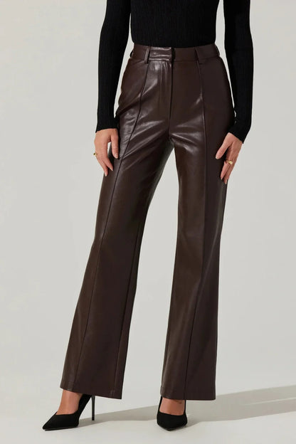 Pantalon marron à jambe droite avec couture centrale