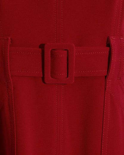 Robe midi rouge sans manches avec ceinture
