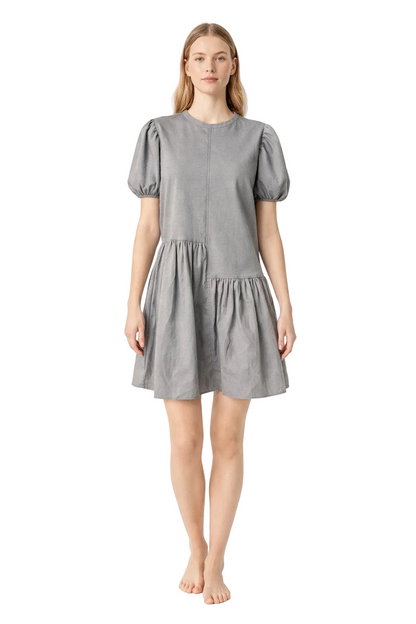Robe mini grise à manches courtes bouffantes